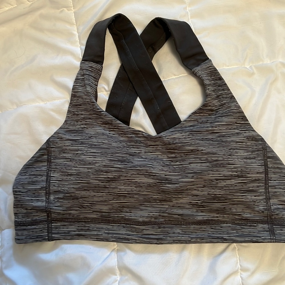 Lululemon Sports Bra - Size 8